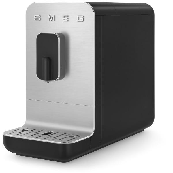 Автоматическая кофемашина Smeg BCC11BLMEU