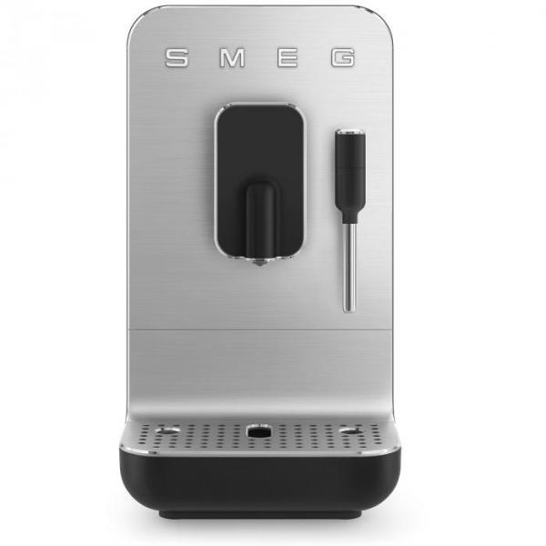 Автоматическая кофемашина с капучинатором Smeg BCC12BLMEU